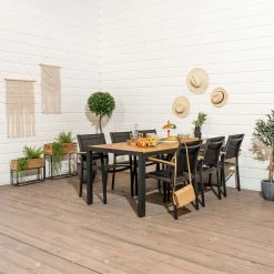 Veke Odense-Saarni 6-hengen Ruokailuryhmä Musta/luonnonväri -Veke kauppa Odense saarni 6 hengen ruokailuryhma mustaruskia miljoossa pete web 7