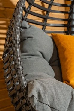 Veke Pisara Riippukeinu Jalustalla Harmaa Polyrottinki/teräs