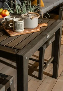 Reimann Laituri 6-hengen Ruokailuryhmä 9 Reimann Laituri 6-hengen Ruokailuryhmä -Veke kauppa Reimann laituri 6 hengen ruokailuryhma miljoossa pete 17