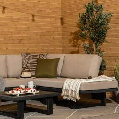 Veke Saima Avokulmasohva Musta/Texsilk Hiekka 4212 8 Veke Saima Avokulmasohva Musta/Texsilk Hiekka 4212 -Veke kauppa Saima avokulmasohva musta miljoossa web pete 26