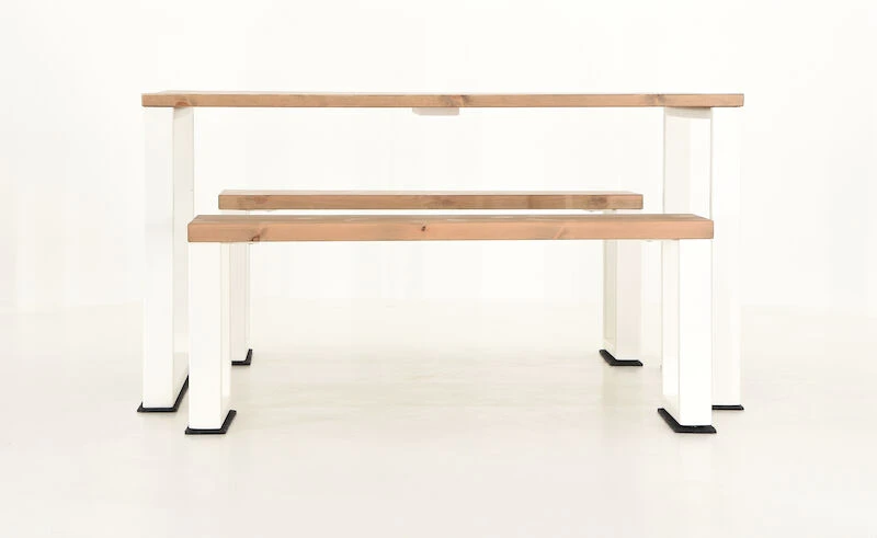 Veke Honka 4-hengen Ruokailuryhmä Antiikkipetsattu/valkoinen Metallijaloilla 1 Veke Honka 4-hengen Ruokailuryhmä Antiikkipetsattu/valkoinen Metallijaloilla