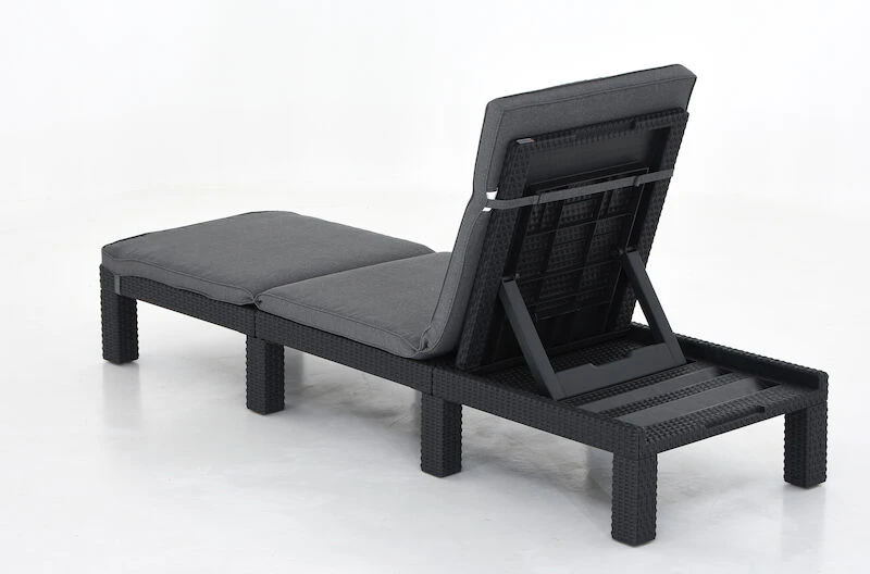 Keter Daytona Deluxe Aurinkotuoli Pehmusteella, Grafiitti 2 Keter Daytona Deluxe Aurinkotuoli Pehmusteella, Grafiitti - Image 2