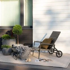 Veke Saari Aurinkotuoli Tummanharmaa 10 Veke Saari Aurinkotuoli Tummanharmaa -Veke kauppa saari aintwood aurinkotuoli tummanharmaa web 12