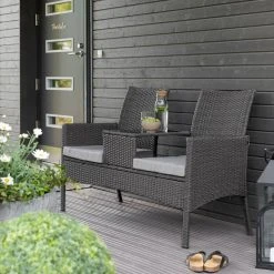 Veke Tupla Puutarhapenkki Pöydällä Tummanharmaa Polyrottinki, Harmaat Pehmusteet -Veke kauppa tupla puutarhapenkki poydalla tummanharmaa web
